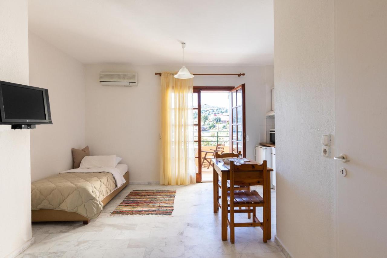 Chrysa House Apartments Agia Pelagia Exterior foto